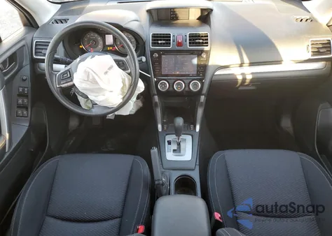 2016 Subaru Forester 2.5I Premium z USA, uszkodzony, nr VIN JF2SJAFC6GH427547